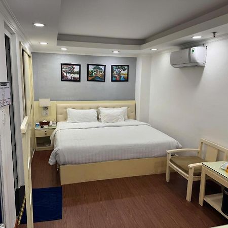 הו צ'י מין סיטי A25 Hotel - 251 Hai Ba Trung Hcm מראה חיצוני תמונה