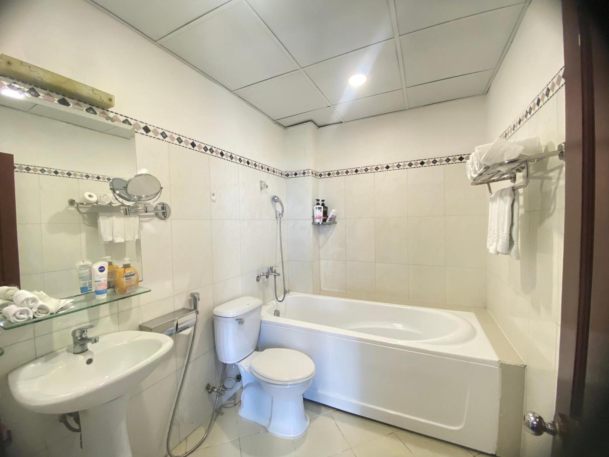 הו צ'י מין סיטי A25 Hotel - 251 Hai Ba Trung Hcm מראה חיצוני תמונה