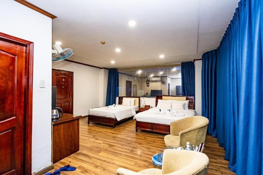 הו צ'י מין סיטי A25 Hotel - 251 Hai Ba Trung Hcm מראה חיצוני תמונה