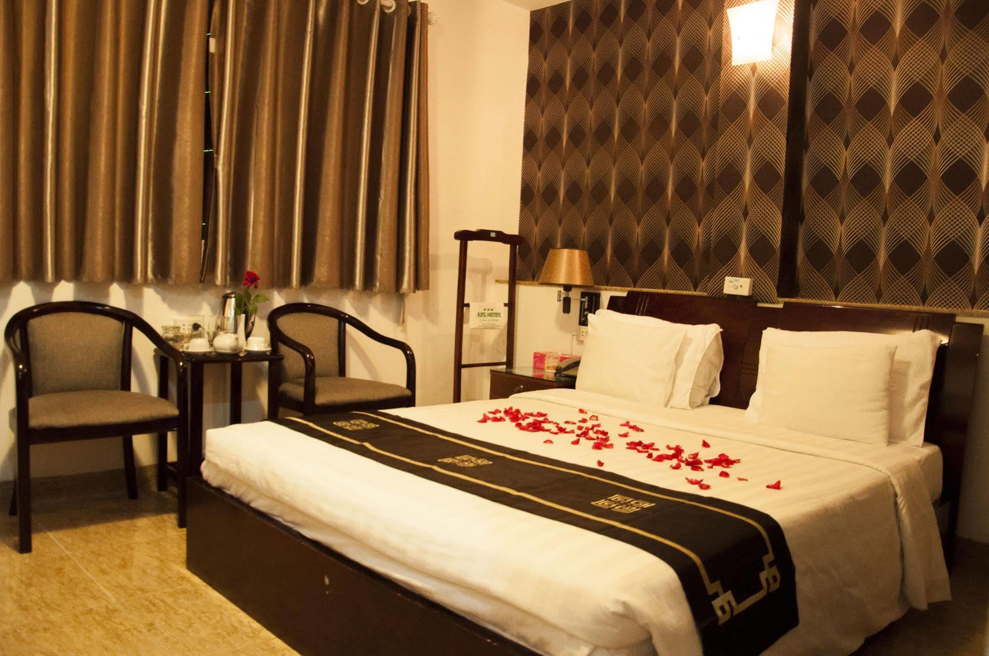 הו צ'י מין סיטי A25 Hotel - 251 Hai Ba Trung Hcm מראה חיצוני תמונה
