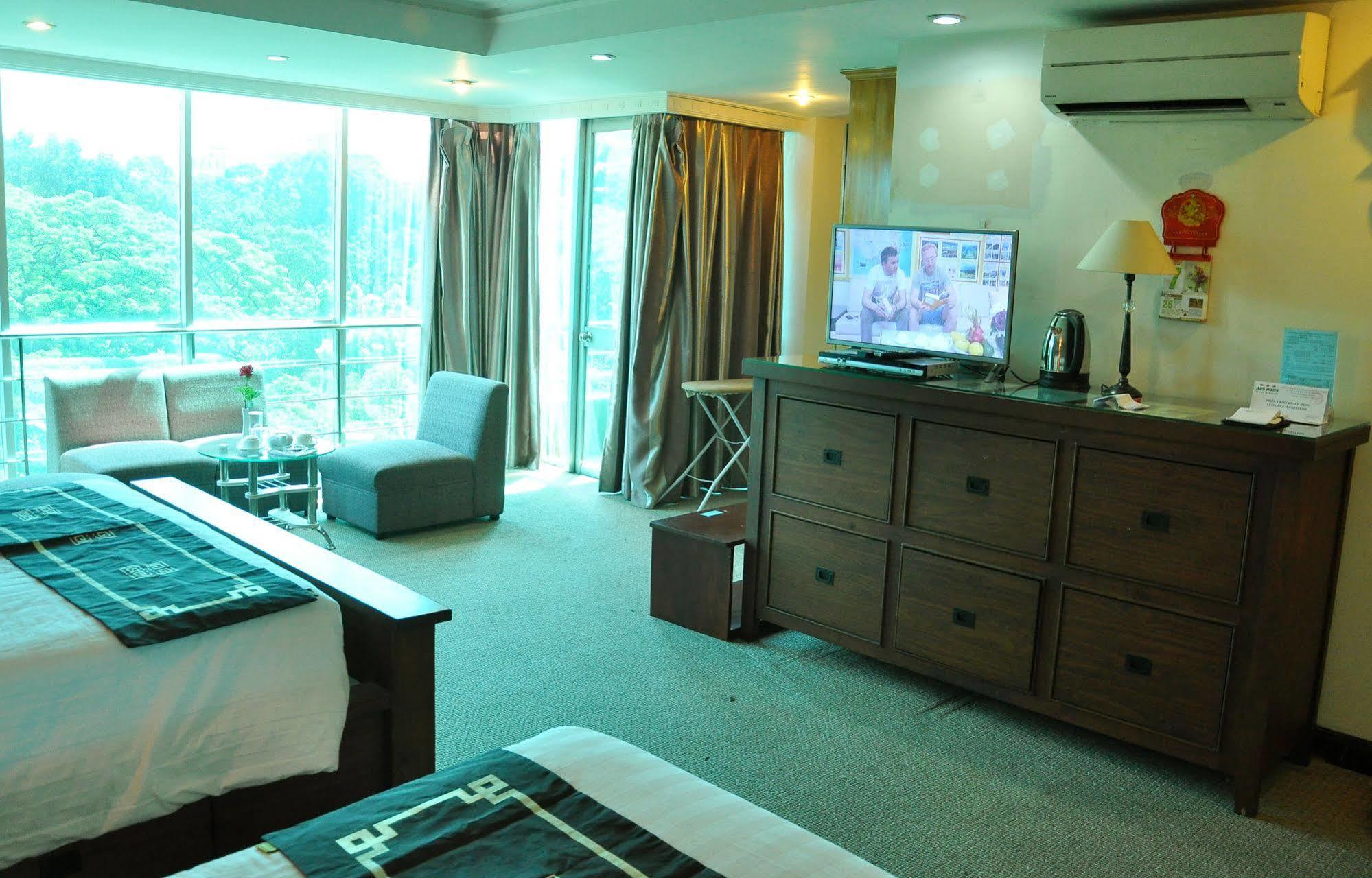הו צ'י מין סיטי A25 Hotel - 251 Hai Ba Trung Hcm מראה חיצוני תמונה